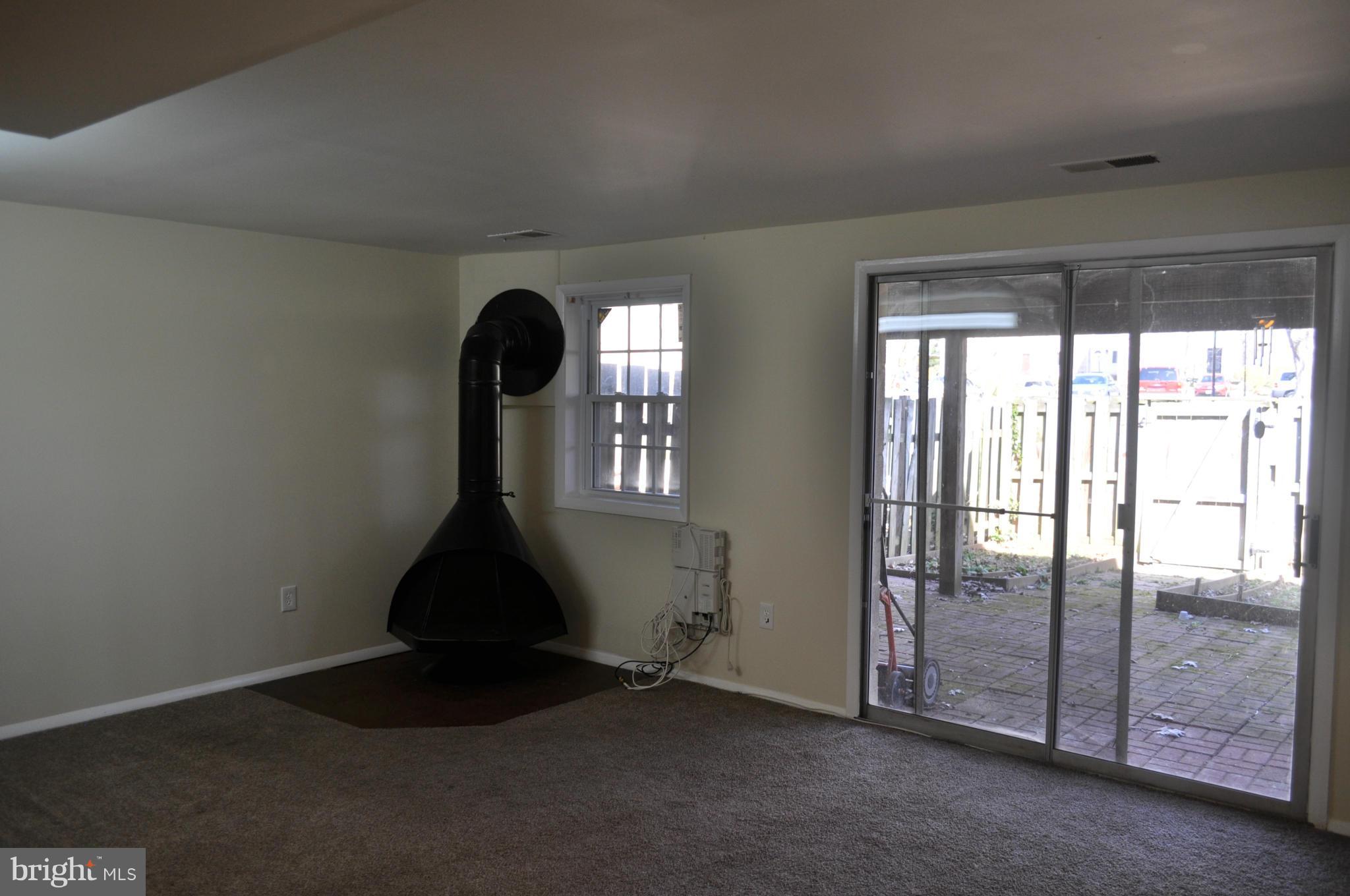 9339 Matador Road Columbia, MD 21045 - Photo 15 of 18 Family Room