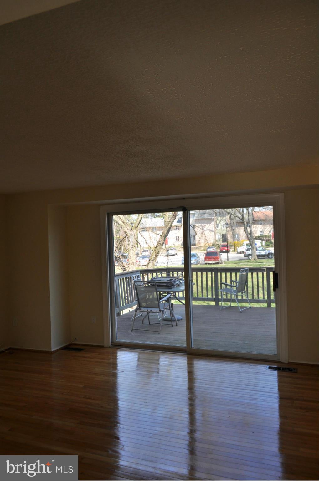 9339 Matador Road Columbia, MD 21045 - Photo 4 of 18 Interior (General)