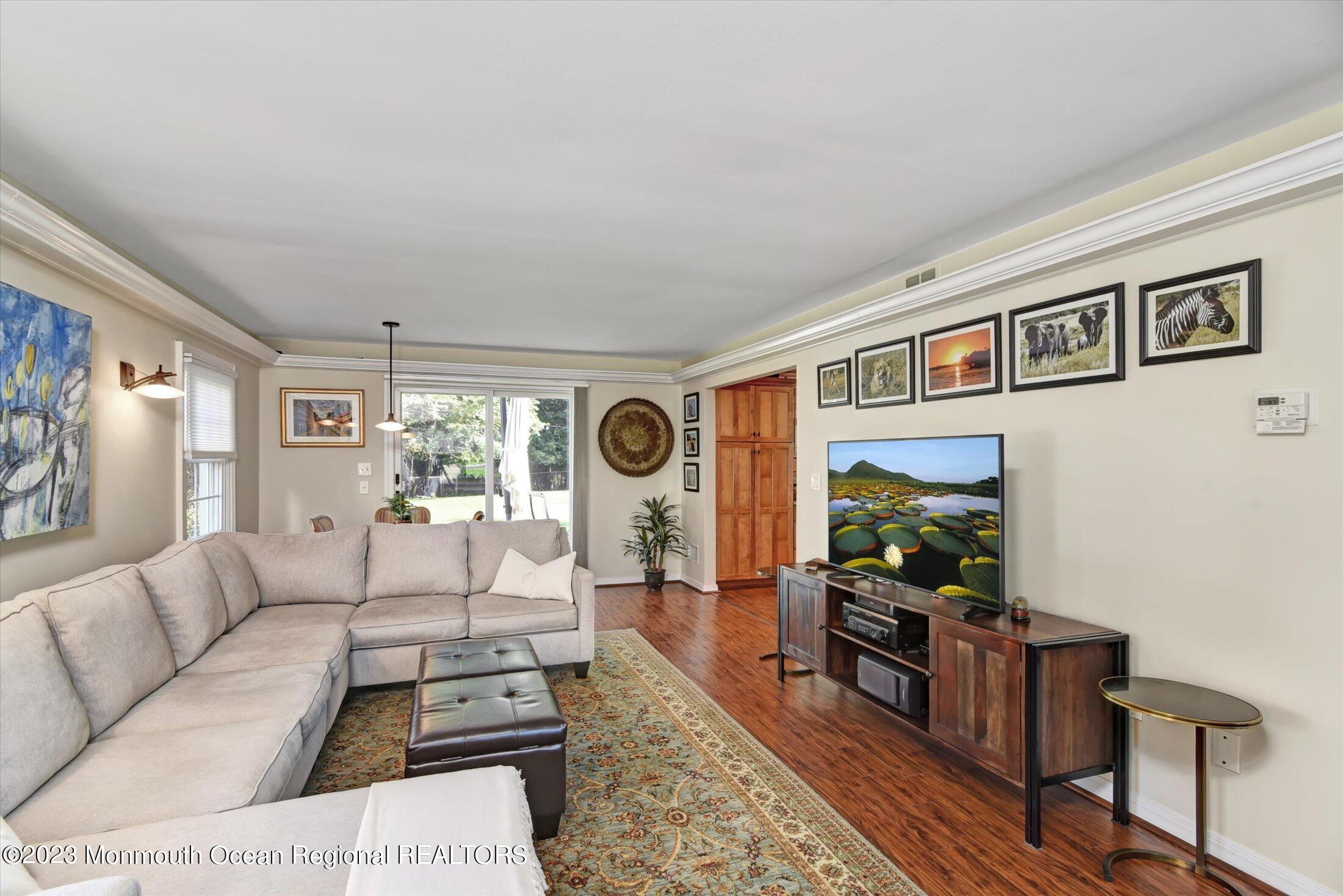 26 Taylor Road Marlboro, NJ 07746 - Photo 8 of 48 09-Living Room