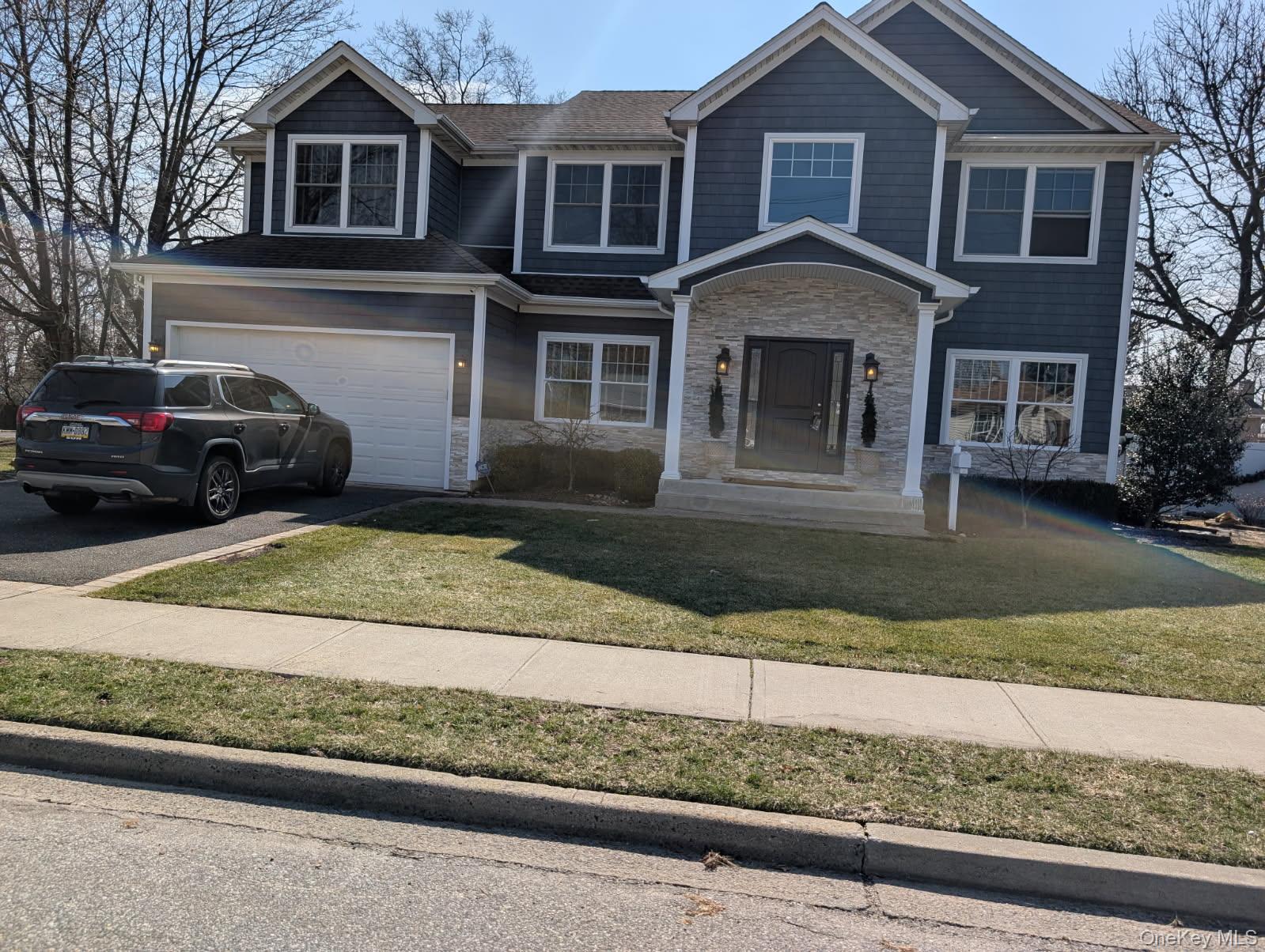 10 Beverly Road Farmingdale, NY 11735 - Photo 1 of 1