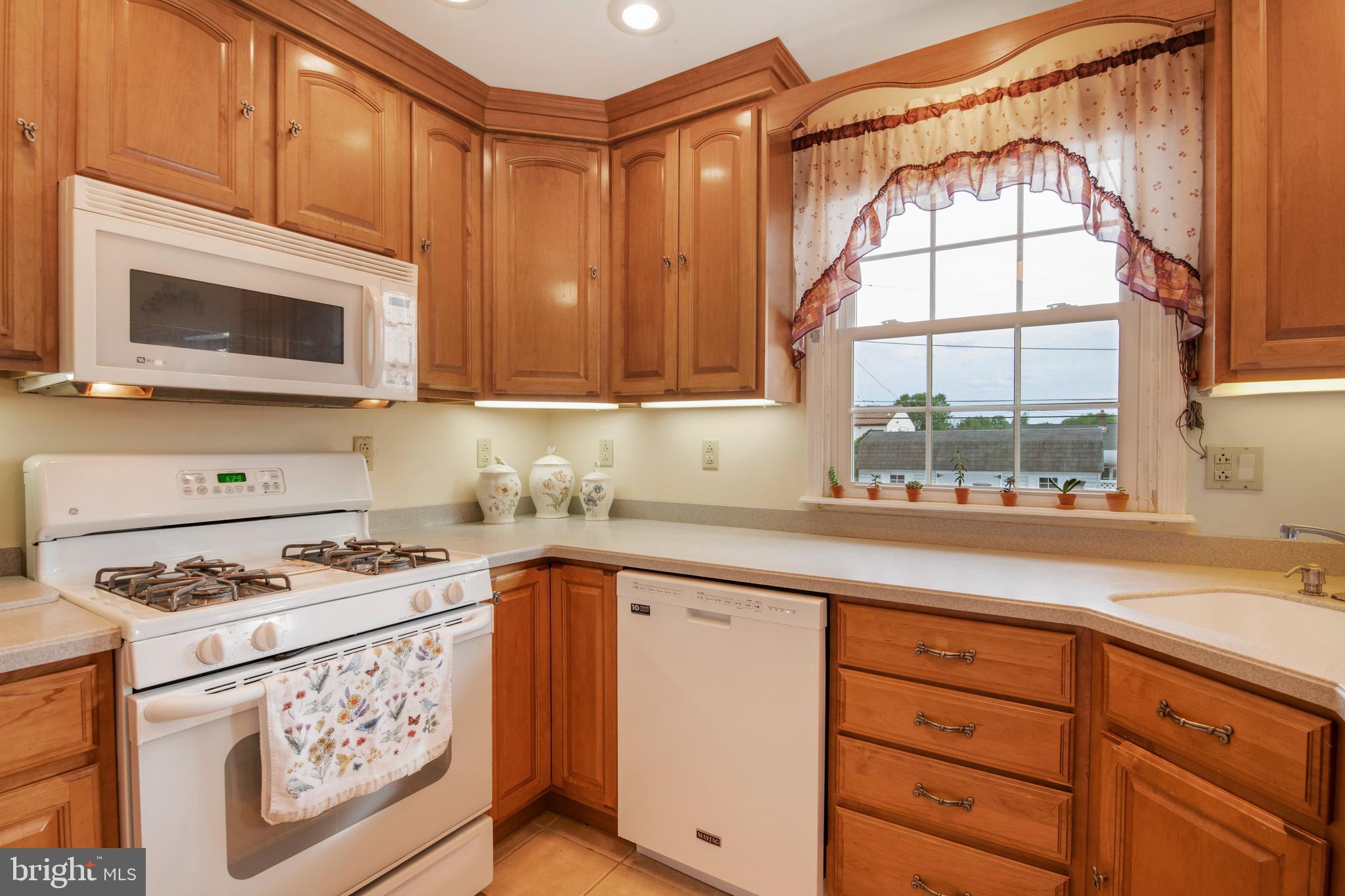 510 Rennard Street Philadelphia, PA 19116 - Photo 12 of 39 Gallery Image 12
