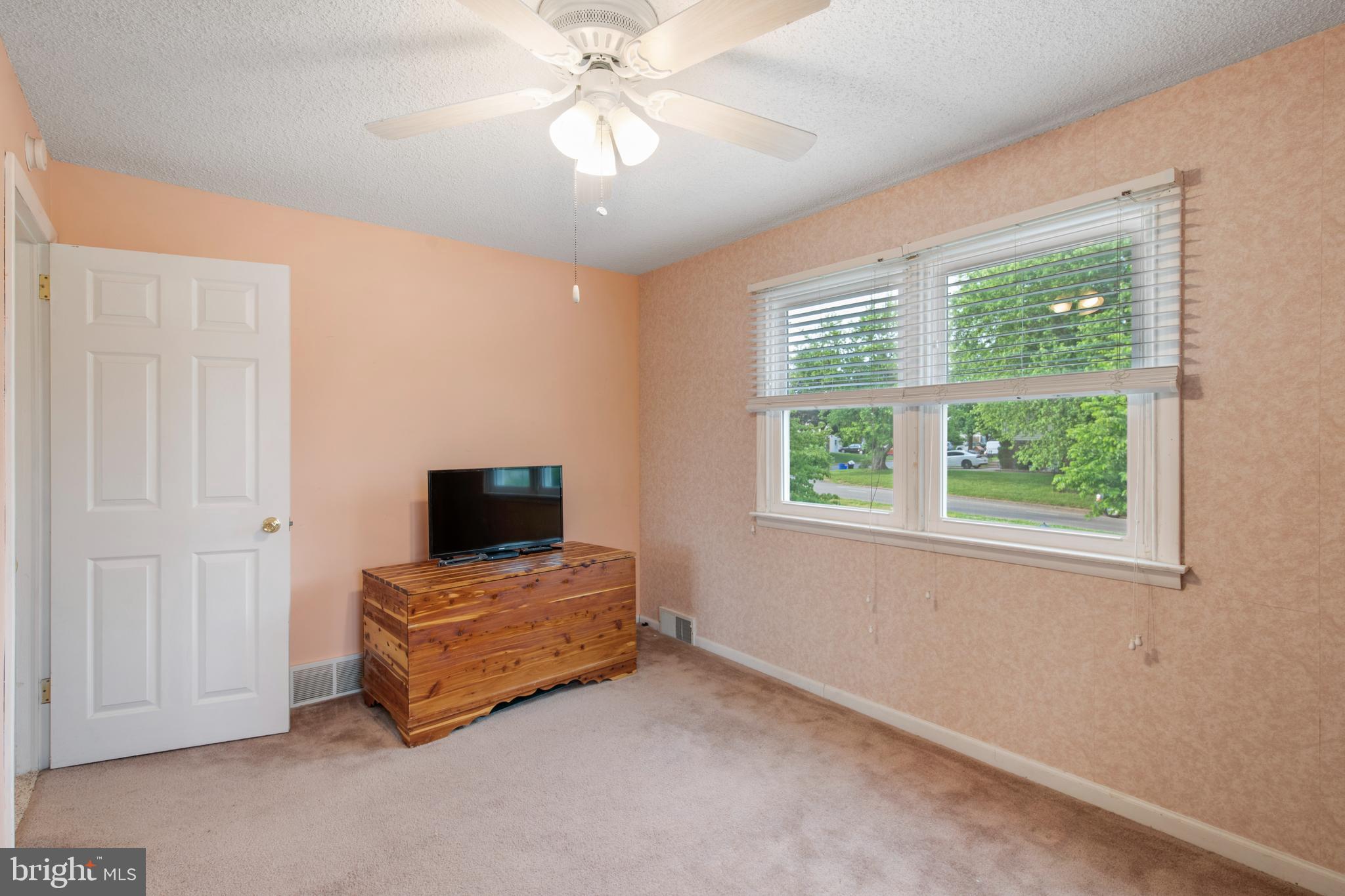 510 Rennard Street Philadelphia, PA 19116 - Photo 19 of 39 Gallery Image 19