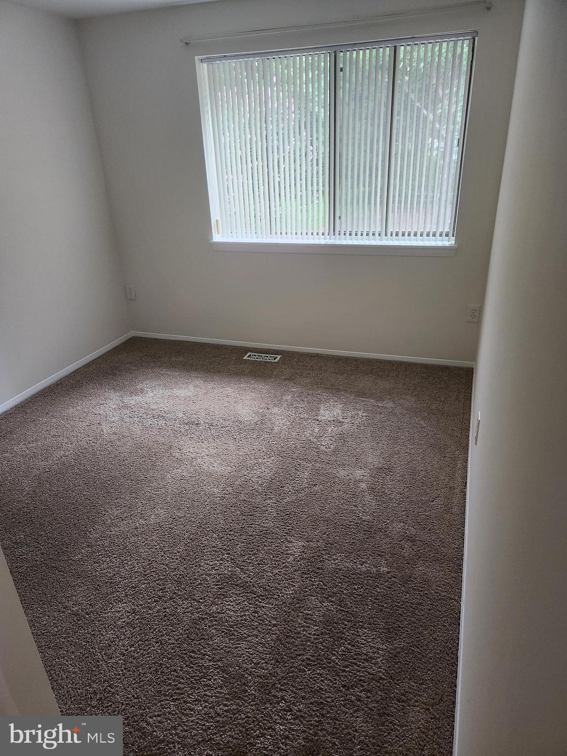 7104 Lasting Light Way Columbia, MD 21045 - Photo 17 of 40 a view of room with window