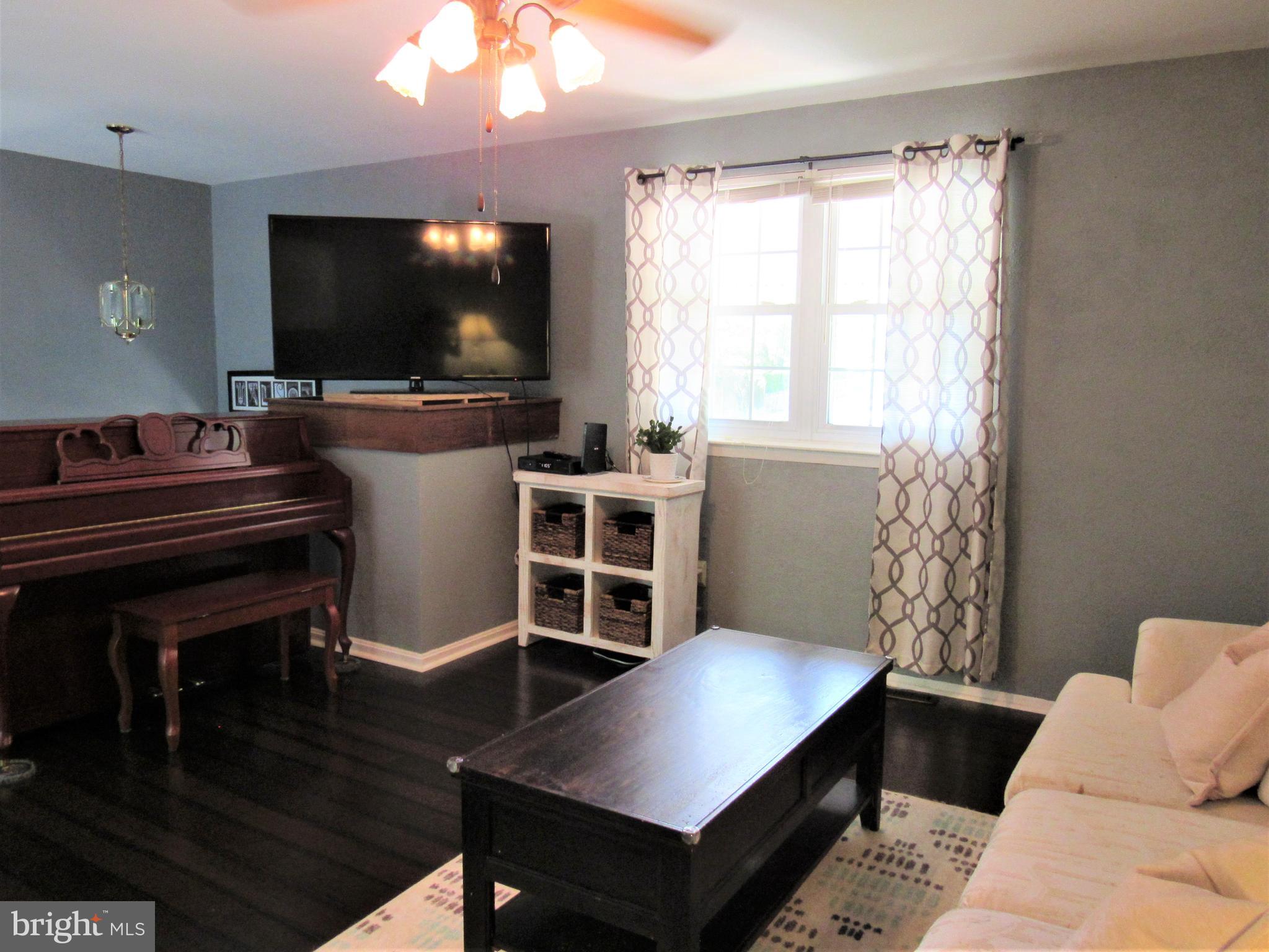 4210 Winterode Way Baltimore, MD 21236 - Photo 8 of 59 Gallery Image 8