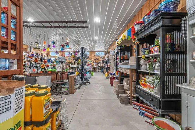 $500,000 | 645 South Meridian Road, Hudson, MI 49247