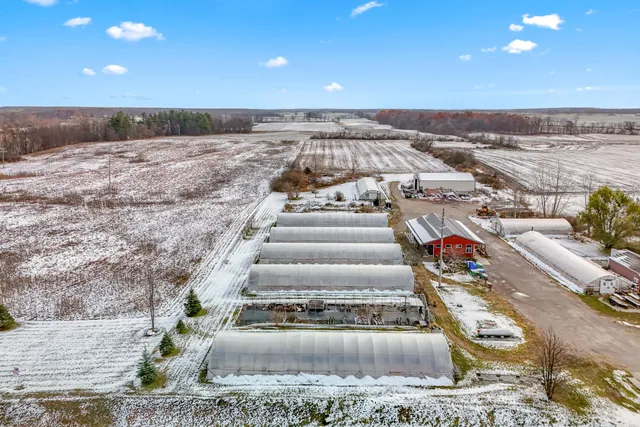 $500,000 | 645 South Meridian Road, Hudson, MI 49247
