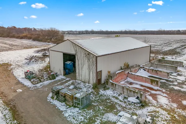 $500,000 | 645 South Meridian Road, Hudson, MI 49247