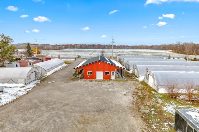 $500,000 | 645 South Meridian Road, Hudson, MI 49247