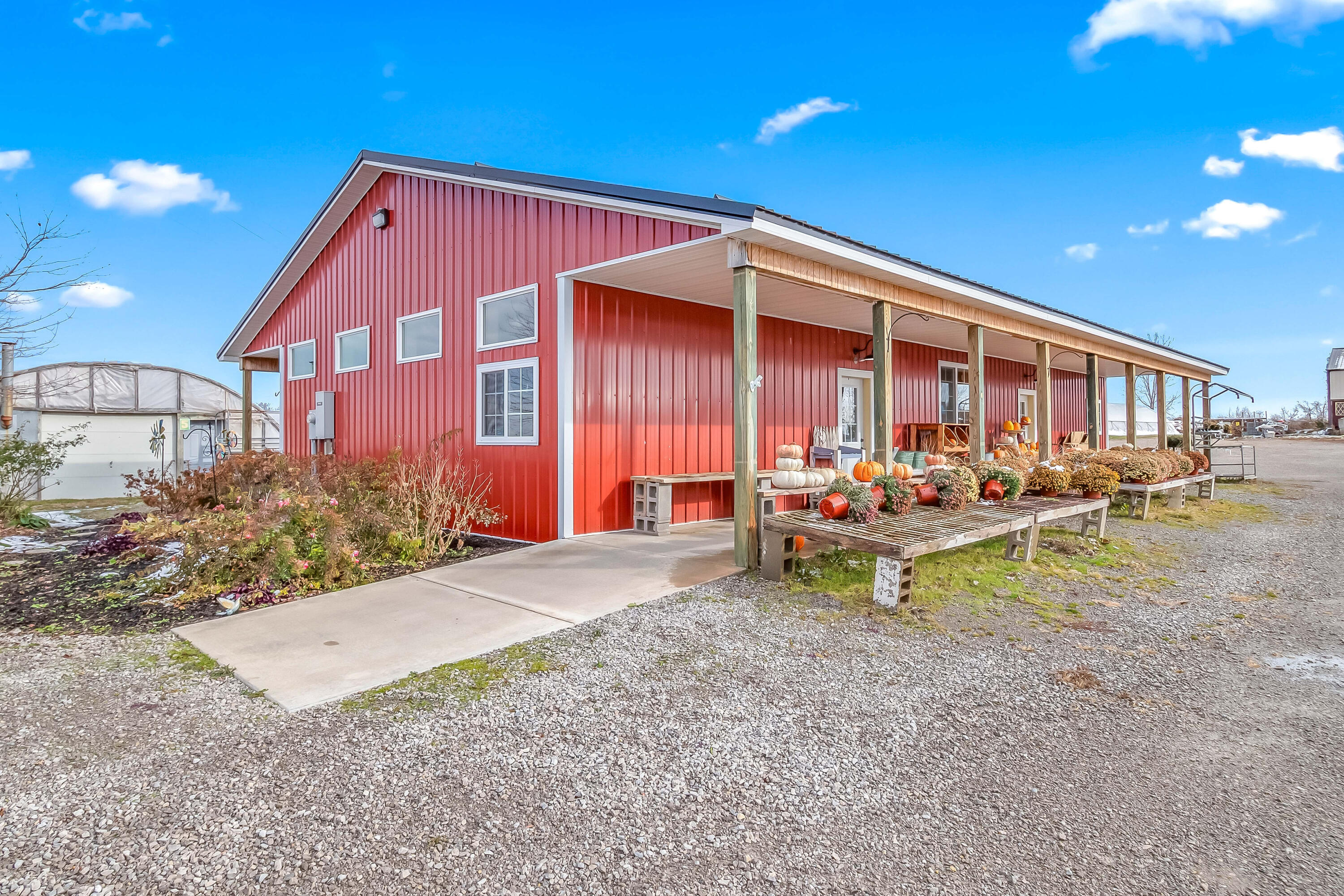 645 South Meridian Road Hudson, MI 49247 - Photo 4 of 67 20