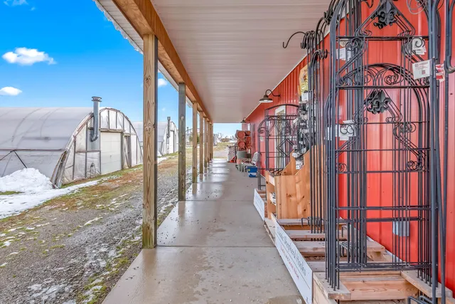 $500,000 | 645 South Meridian Road, Hudson, MI 49247