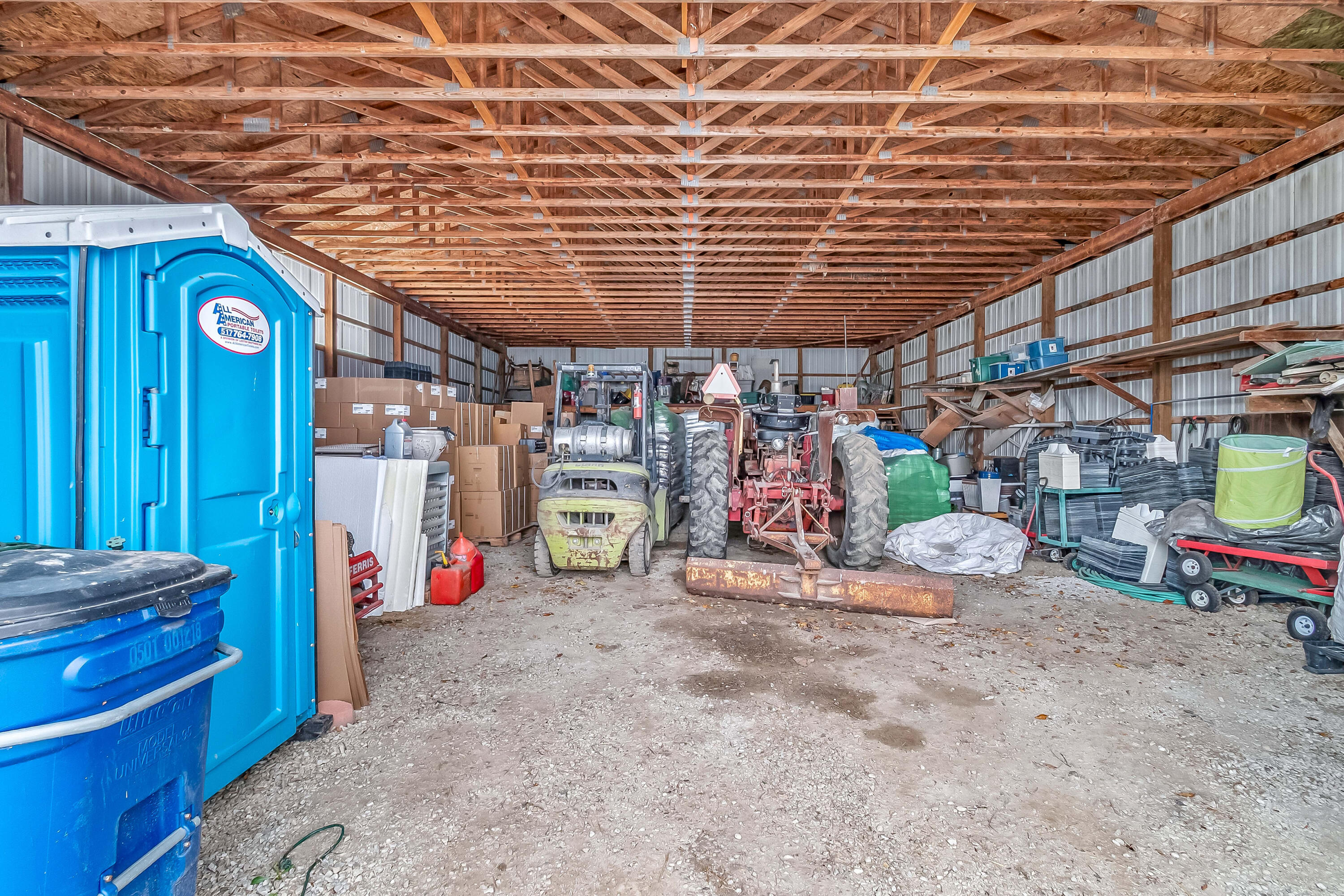 645 South Meridian Road Hudson, MI 49247 - Photo 10 of 67 26