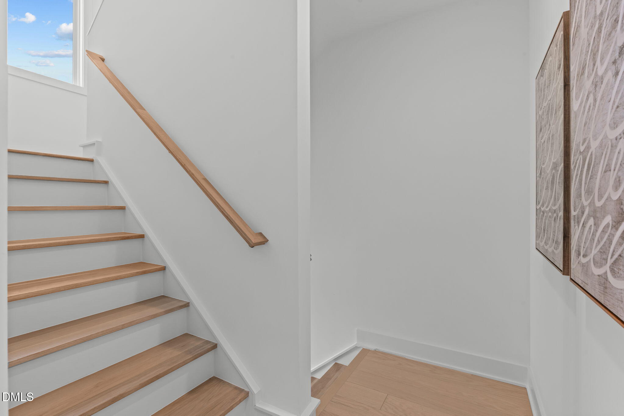 616 Rocky Knob Court Raleigh, NC 27601 - Photo 15 of 48 a view of entryway