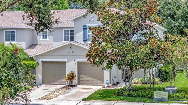 $275,000 | 2928 Royal Tuscan Lane, Valrico, FL 33594