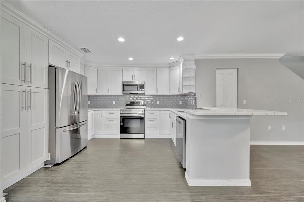 2928 Royal Tuscan Lane Valrico, FL 33594 - Photo 22 of 62