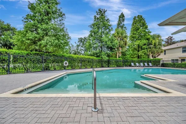 $275,000 | 2928 Royal Tuscan Lane, Valrico, FL 33594