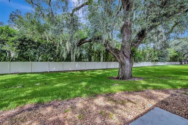 $285,000 | 2928 Royal Tuscan Lane, Valrico, FL 33594