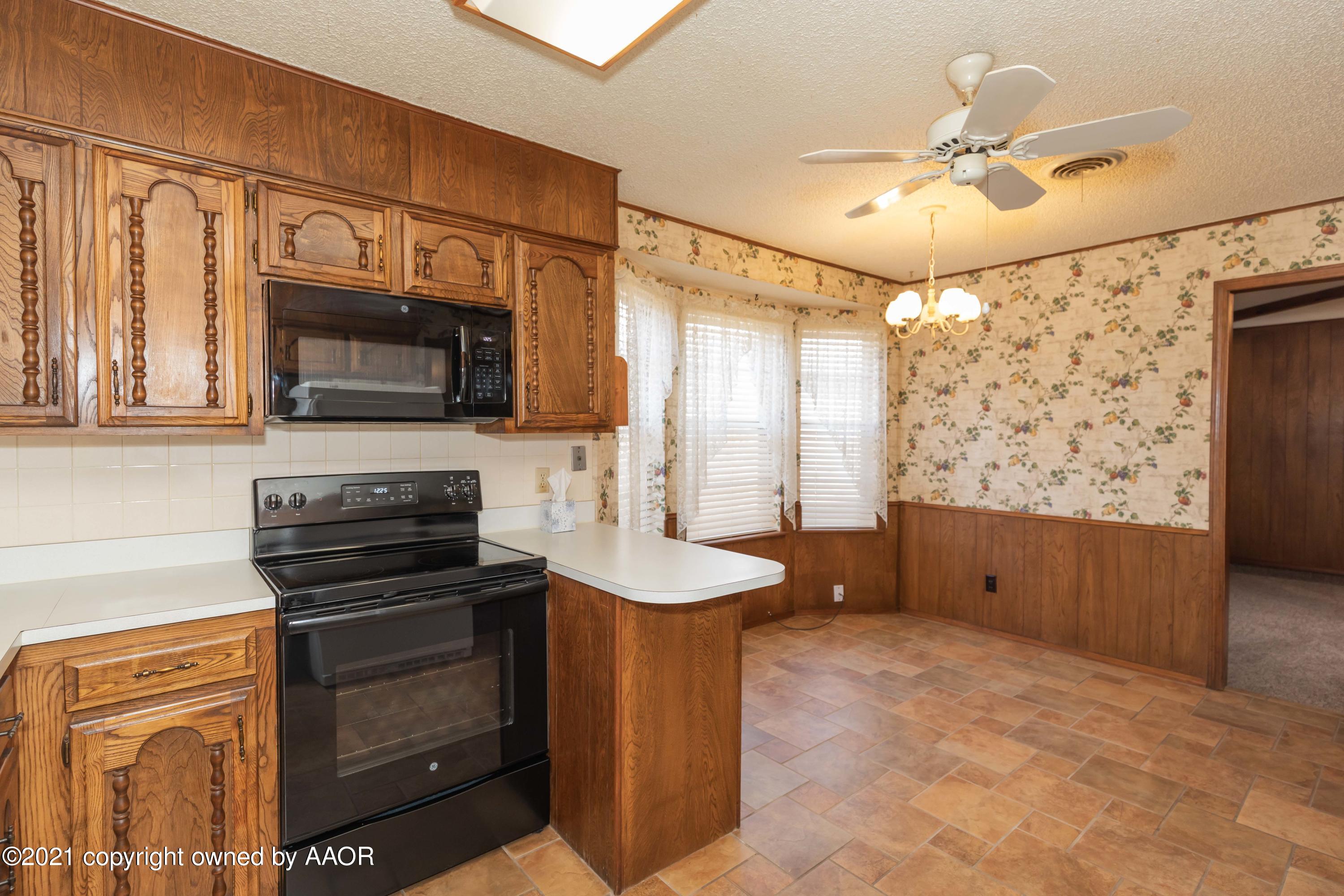 5217 South Fannin Street Amarillo, TX 79110 - Photo 10 of 38 KITCHEN
