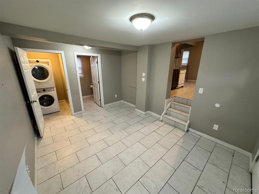 30575 West Nine Mile Road Farmington, MI 48336 - Photo 6 of 15