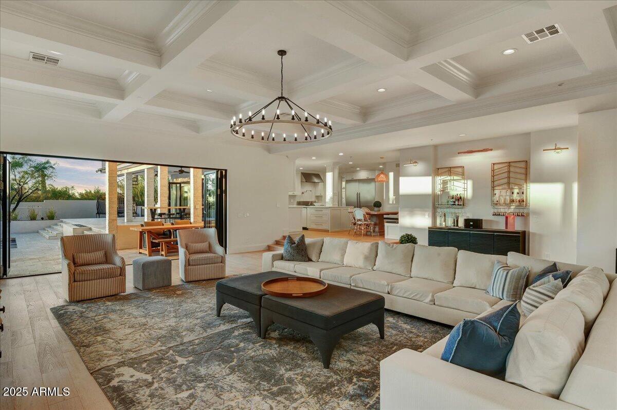 25255 North 90th Way Scottsdale, AZ 85255 - Photo 14 of 41 a living room with furniture potted plant and a large window