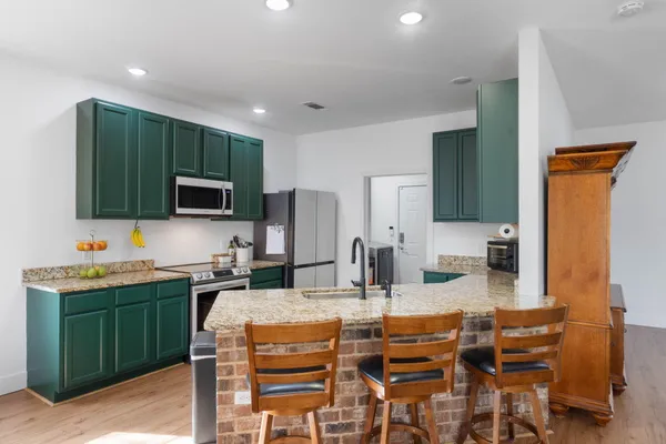$385,000 | 40 Hidden Lakes Trail, DeFuniak Springs, FL 32433