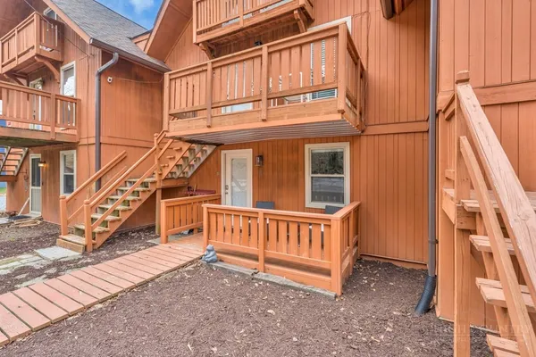 $259,900 | 102 Skiview Lane, Unit 2, Beech Mountain, NC 28604