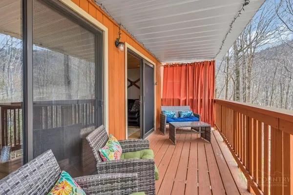 $259,900 | 102 Skiview Lane, Unit 2, Beech Mountain, NC 28604