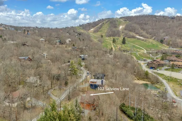 $259,900 | 102 Skiview Lane, Unit 2, Beech Mountain, NC 28604