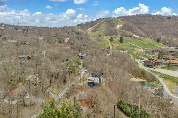 $259,900 | 102 Skiview Lane, Unit 2, Beech Mountain, NC 28604