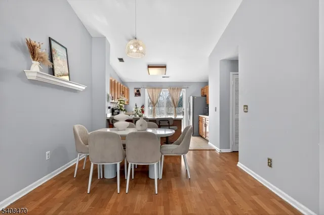 $370,000 | 68 Westchester Terrace, Annandale, NJ 08801