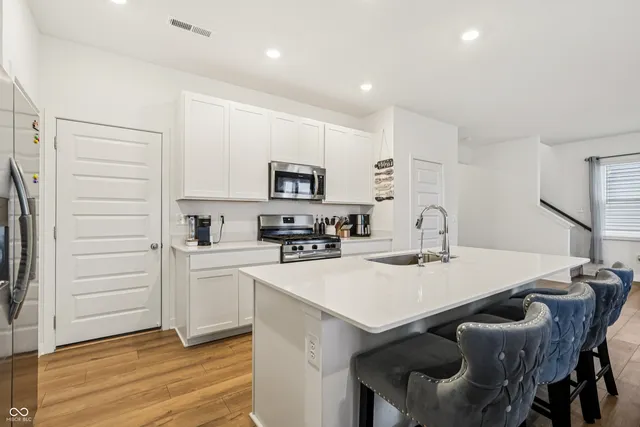 $2,100 | 4544 Nokes Place, Indianapolis, IN 46235