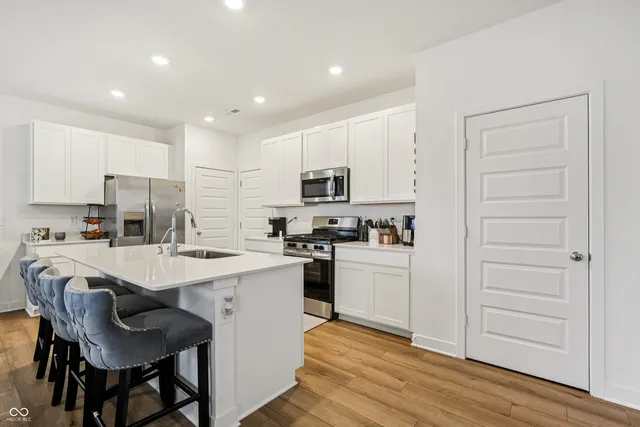 $2,100 | 4544 Nokes Place, Indianapolis, IN 46235