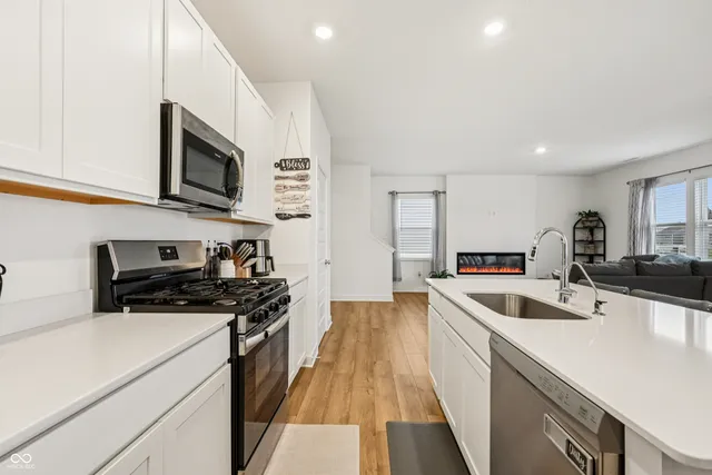 $2,100 | 4544 Nokes Place, Indianapolis, IN 46235