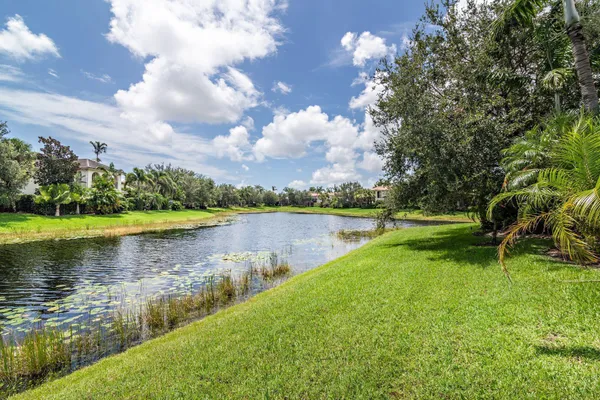 $7,400 | 2002 Graden Drive, Palm Beach Gardens, FL 33410