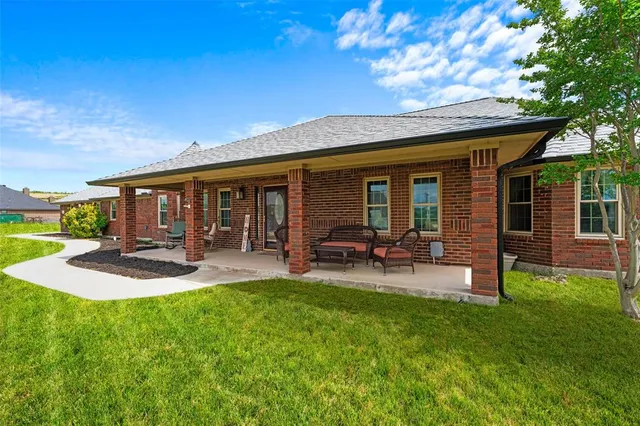 $589,999 | 1114 Mt Lane, Rhome, TX 76078