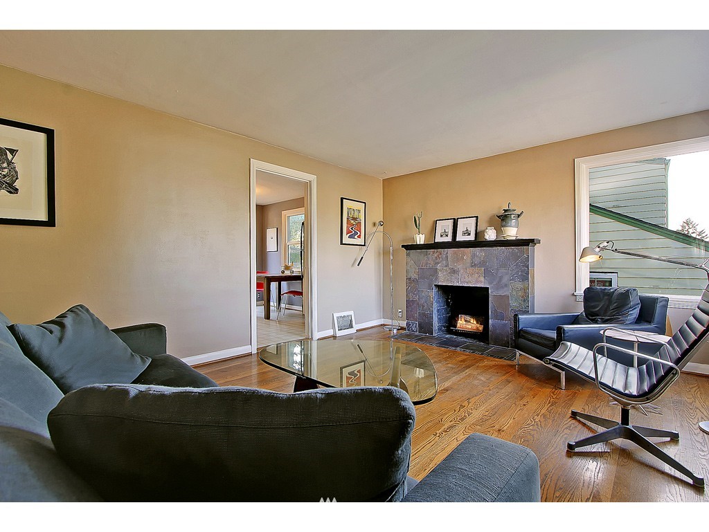 4137 Southwest Portland Street Seattle, WA 98136 - Photo 2 of 15 Gallery Image 2