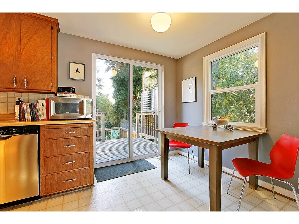 4137 Southwest Portland Street Seattle, WA 98136 - Photo 6 of 15 Gallery Image 6