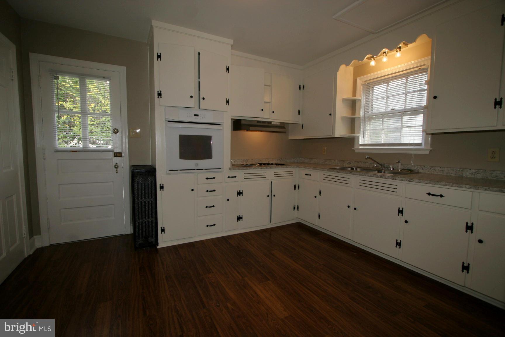 11215 Marbern Road Hagerstown, MD 21740 - Photo 3 of 25 Kitchen