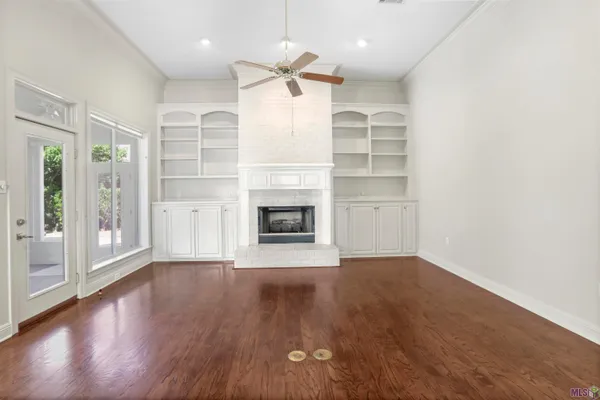 $399,500 | 3301 Old Quarter Drive, Baton Rouge, LA 70809
