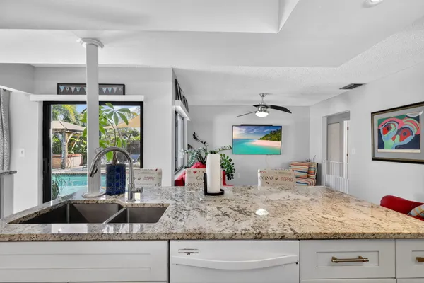 $5,000 | 3876 Northwest 8th Street, Delray Beach, FL 33445