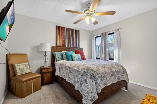 $5,000 | 3876 Northwest 8th Street, Delray Beach, FL 33445