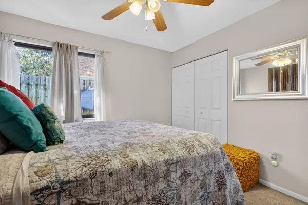 $5,000 | 3876 Northwest 8th Street, Delray Beach, FL 33445