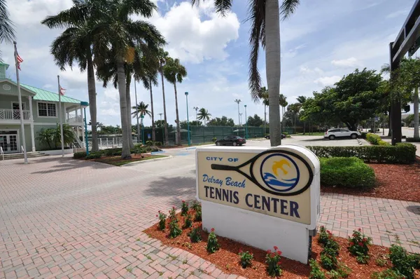 $5,000 | 3876 Northwest 8th Street, Delray Beach, FL 33445