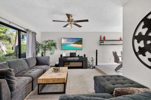 $5,000 | 3876 Northwest 8th Street, Delray Beach, FL 33445