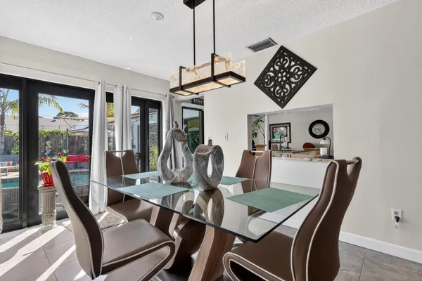 $5,000 | 3876 Northwest 8th Street, Delray Beach, FL 33445