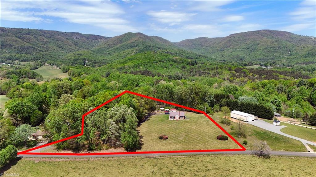 60 Edwin Lane Cana, VA 24317 - Photo 2 of 24