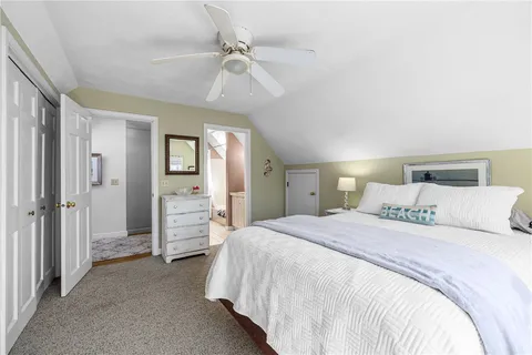 $2,975 | 93 Mill Street, Unit B, Newport, RI 02840