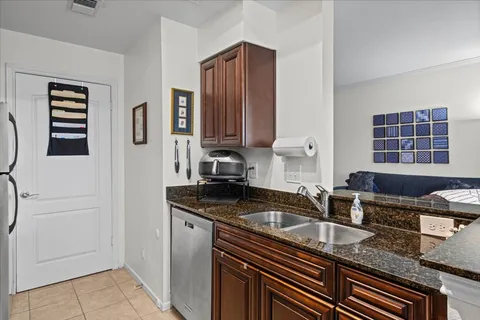$200,000 | 6000 Shepherd Mountain Cove, Unit 2109, Austin, TX 78730