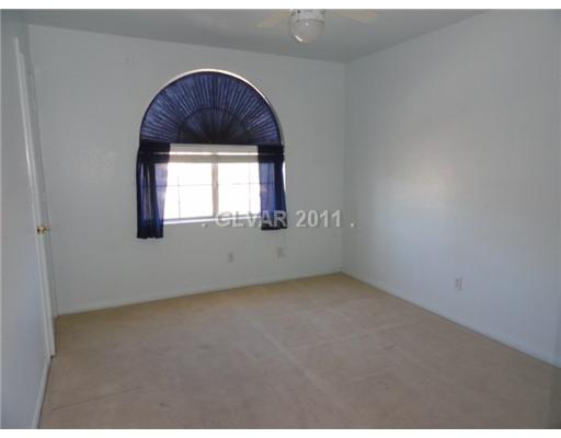 2546 Claridge Avenue Henderson, NV 89074 - Photo 8 of 11 Bedroom.