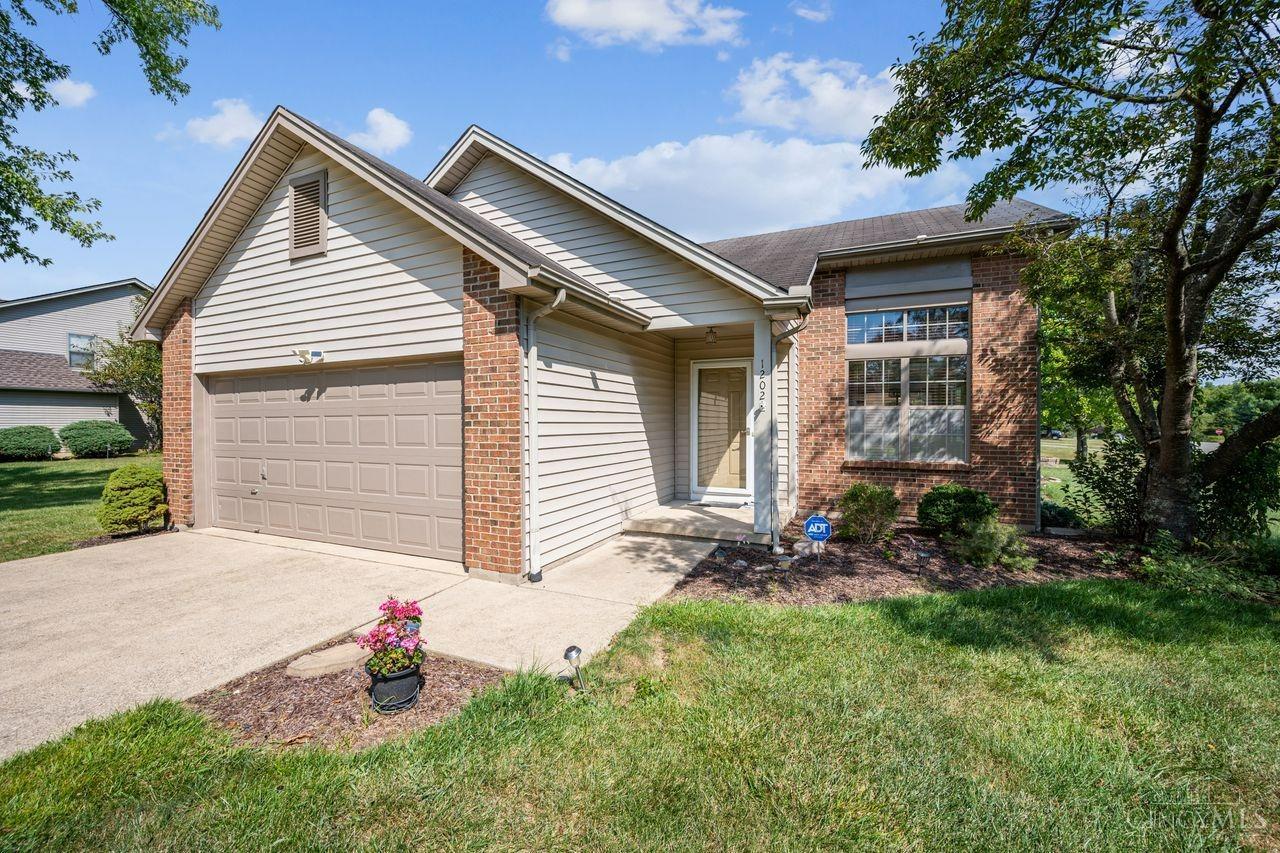 1202 Nottingham Road Amelia, OH 45102 - Photo 2 of 36 Gallery Image 2