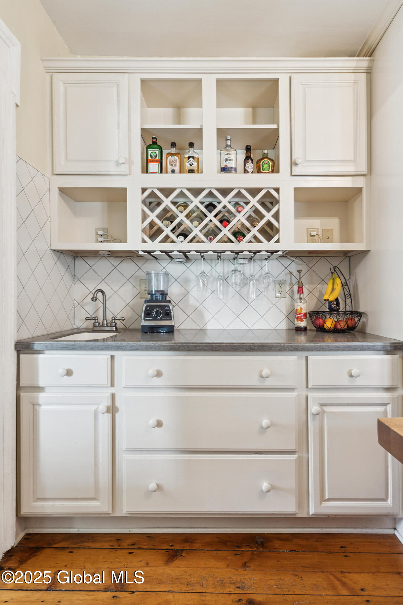 272 Main Street Middleburgh, NY 12122 - Photo 6 of 22 FS_LT_070225_0103